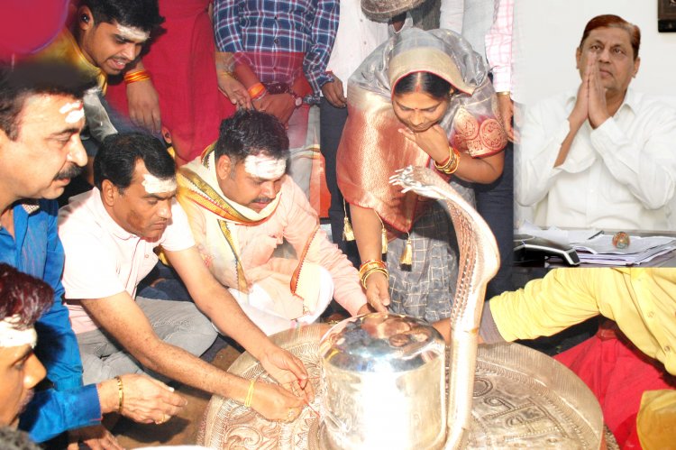 ऐतिहासिक भोरमदेव मंदिर में विशेष पूजा-अर्चना कर चढ़ाए गए 24 किलो चांदी आभूषण का शिवलिंग और जलहरी