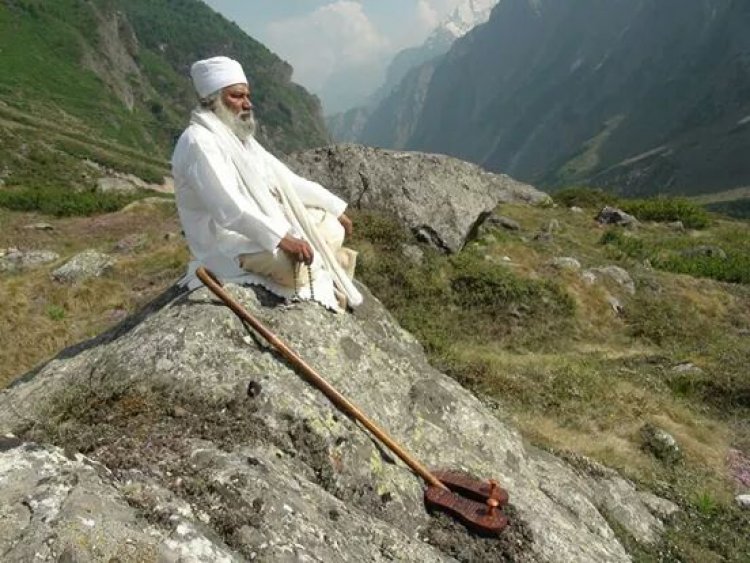 आभार सद्विप्र समाज सेवा एवं सदगुरु कबीर सेना के संस्थापक सद्गुरु स्वामी कृष्णानंद जी महाराज की कृति रहस्य में लोक से