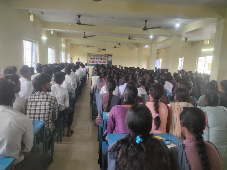 गुरुकुल महाविद्यालय पत्थलगांव जिला-जषपुर (छ.ग.) में पर्यावरण संरक्षण विषय पर क्वीज प्रतियोगिता का आयोजन