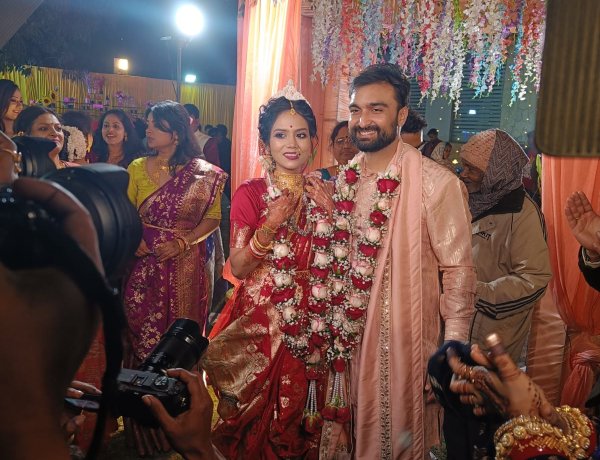 डॉ विजय रक्षित सर के द्वितीय पुत्र चि सौरभ रक्षित का विवाह आसनसोल,प बंगाल में सम्पन्न